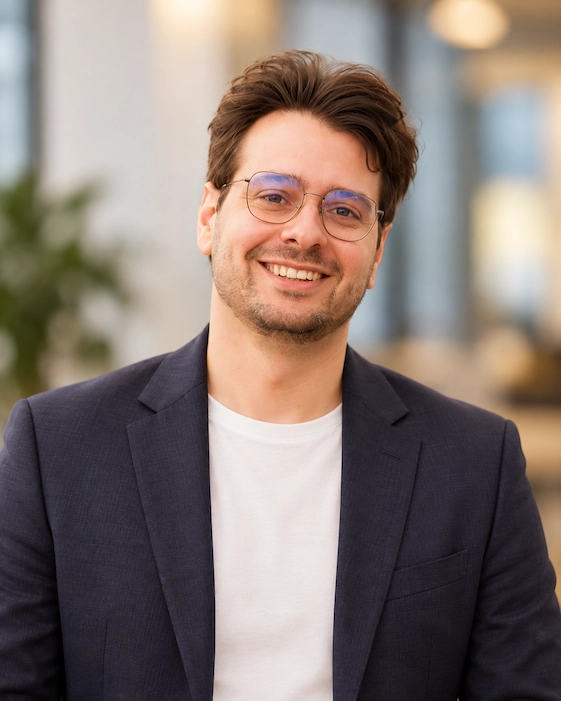 Mauricio Alvarez, English and Spanish teacher